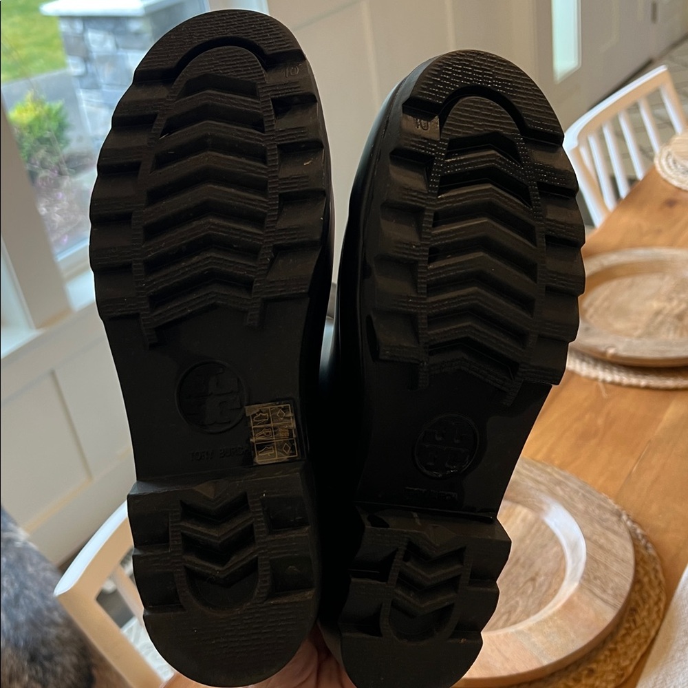 Tory Burch Navy Blue Tall Logo Rain Boots - Picture 7 of 8